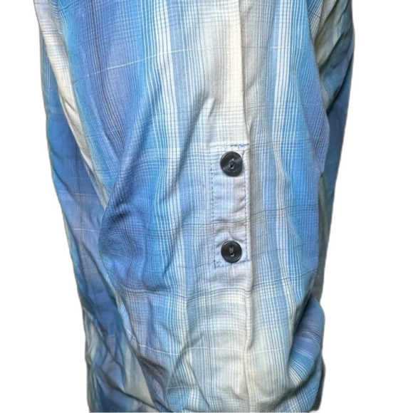 Calvin Klein Blue and White Casual Button Down Shirt - Picture 4 of 7